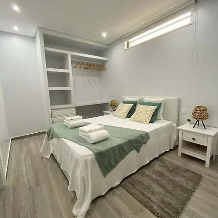 Apartment T1 *